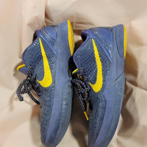 Size 9.5 - Nike Zoom Kobe 6 Imperial Purple 2011 US 10.5 NBA LAKERS kobe bryant - Picture 3 of 9